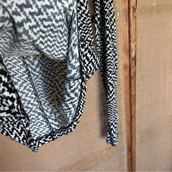 Rag & Bone Turtleneck Top - Picture 4 of 8